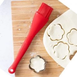 Colourworks Basting Brush 25cm Silicone Red -KITCHEN UTENSILS Sale CWBRUSHREDV2 Colour Works Basting Brush 25cm Silicone Red 4