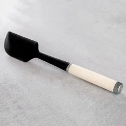 KitchenAid Silicone Scraper Spatula Almond Cream -KITCHEN UTENSILS Sale KAG031OHACE KitchenAid Silicone Scraper Spatula Almond Cream 4